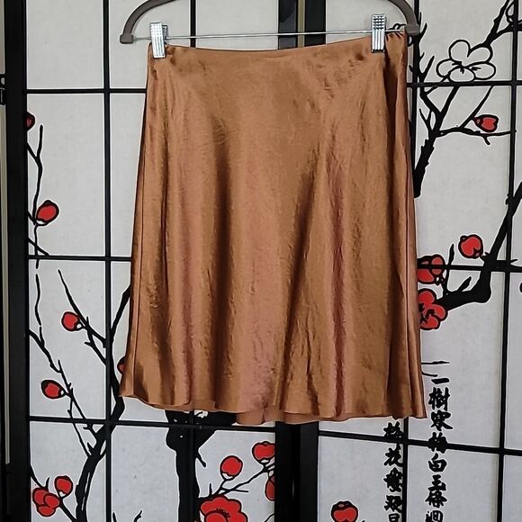 Vince NWT Short Satin Slip Skirt - Picture 3 of 10
